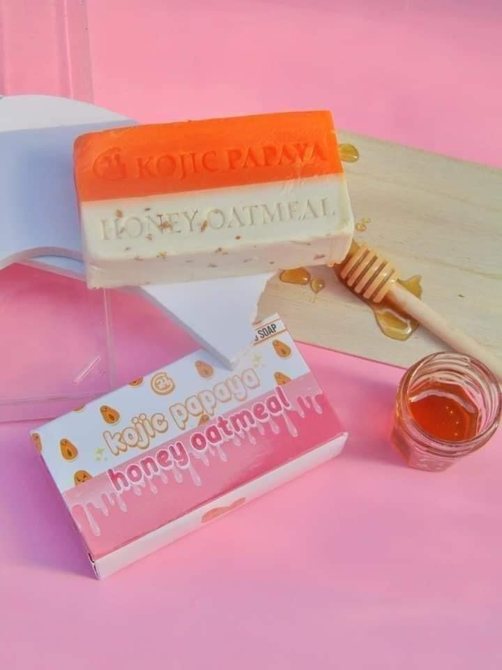 G21 Kojic Papaya Honey Oatmeal Duo Soap